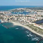 Appartement T3 Climatise 40m2 Piscine Parking Prive 2 Secteur Falaises 50 M De La Proche Centre-port 4 Personnes *