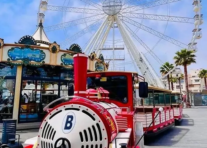 T3 Climatise 40m2 Piscine Parking Prive 2 Secteur Falaises 50 M De La Proche Centre-port 4 Personnes דירה אגדה